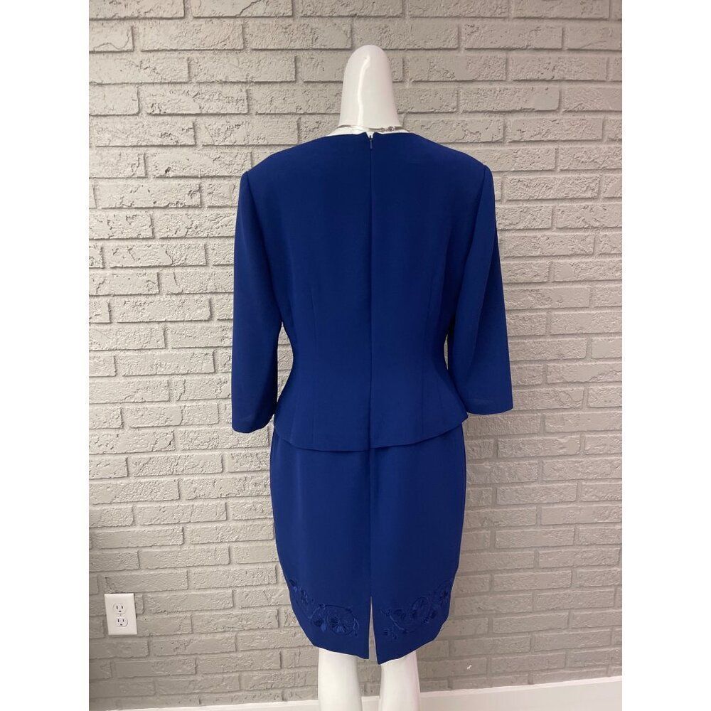 Donna Morgan Women Petite Blue Embroidered Hem Dress Size 10P - Picture 3 of 10